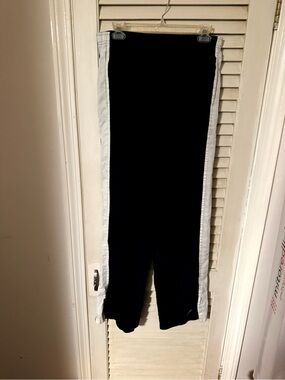 Women’s Vintage Nike Wind Pants Navy Medium Rare!